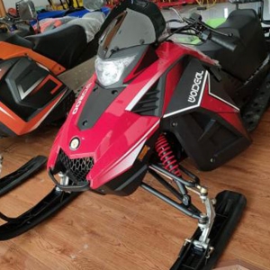 Snow mobile