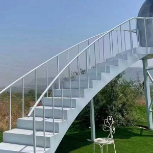 Internet celebrity bridge